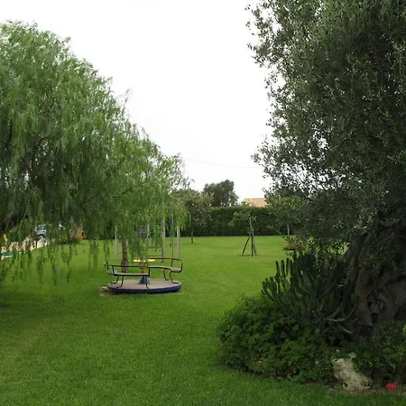 Agriturismo Li Damiani * 오트란토
