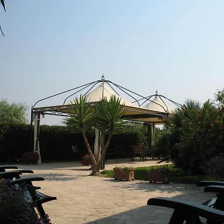 Agriturismo Li Damiani 오트란토