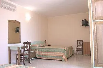 Agriturismo Li Damiani Отранто
