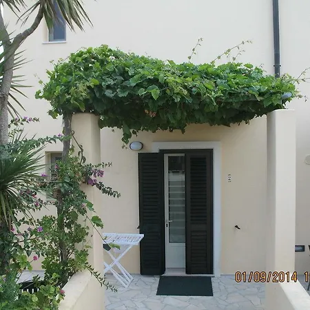 Agriturismo Li Damiani Çiftlik konaklama