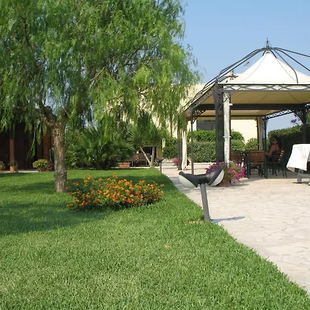 Çiftlik konaklama Agriturismo Li Damiani *